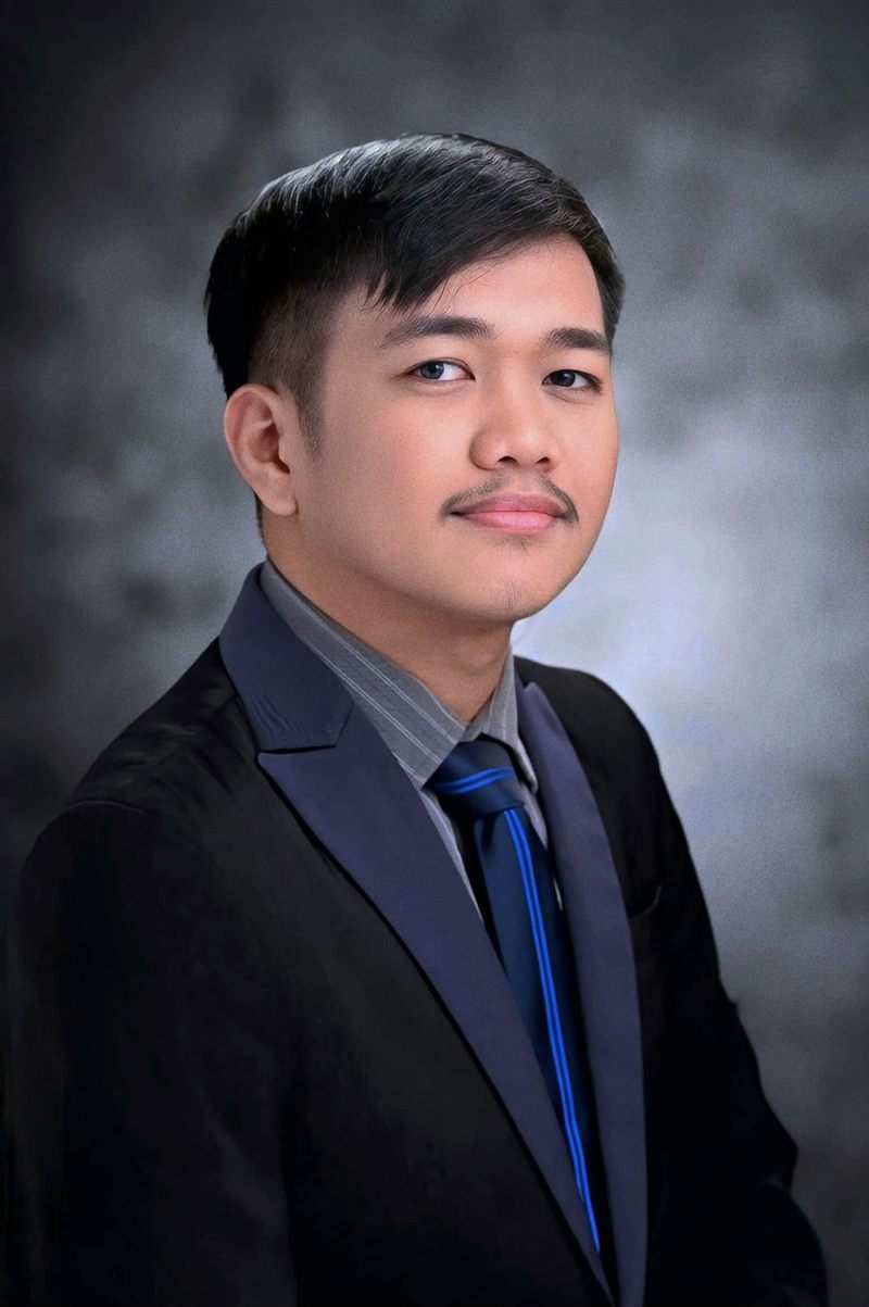 Portrait of Arben Apura